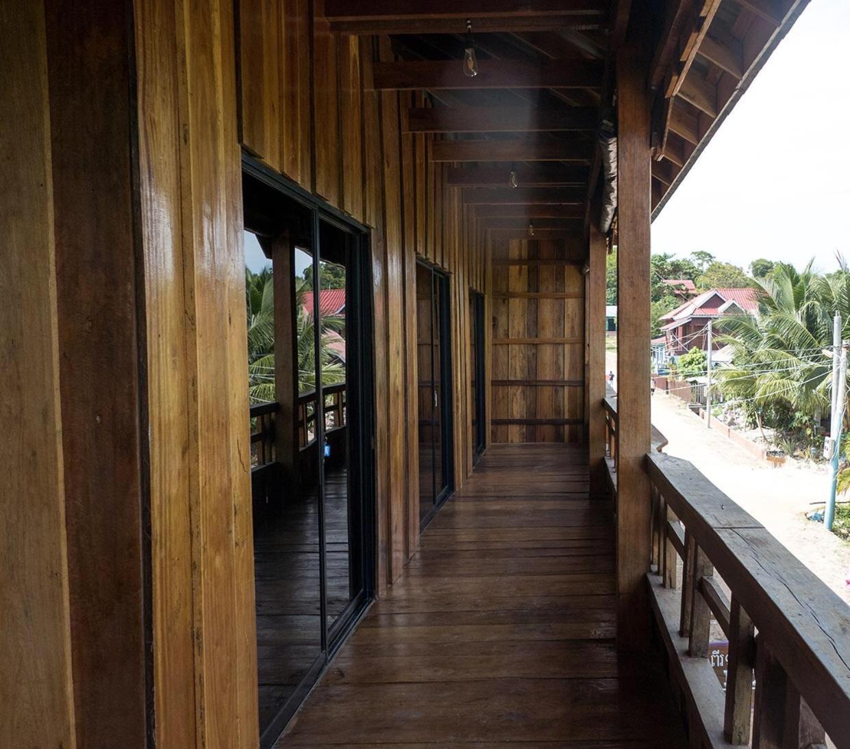 Hotel Two Ducks Koh Rong Sanloem Esterno foto